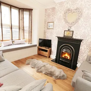 3-george-street-whitby.yorkshirehotels.net/